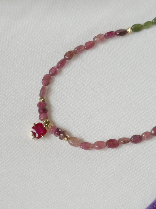 Laurel Necklace